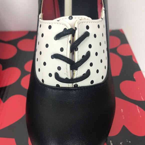 TUK Lace Up Polka Dot Heels NIB Rockbilly - Picture 5 of 6